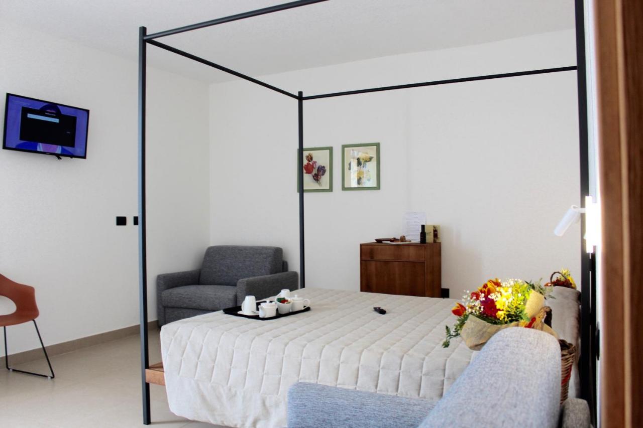 Masseria Rifisa Agriresort Caprarica di Lecce Экстерьер фото