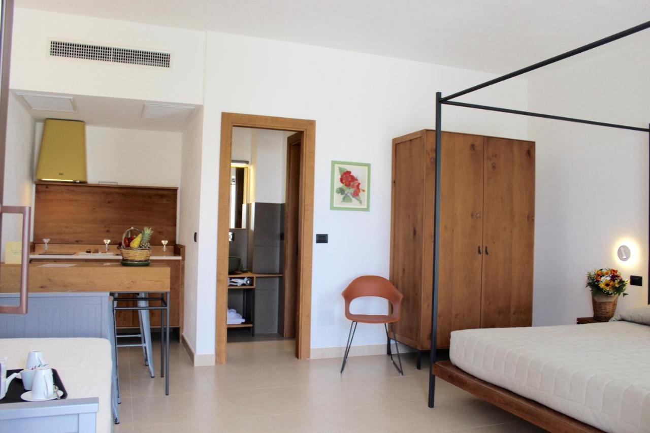 Masseria Rifisa Agriresort Caprarica di Lecce Экстерьер фото