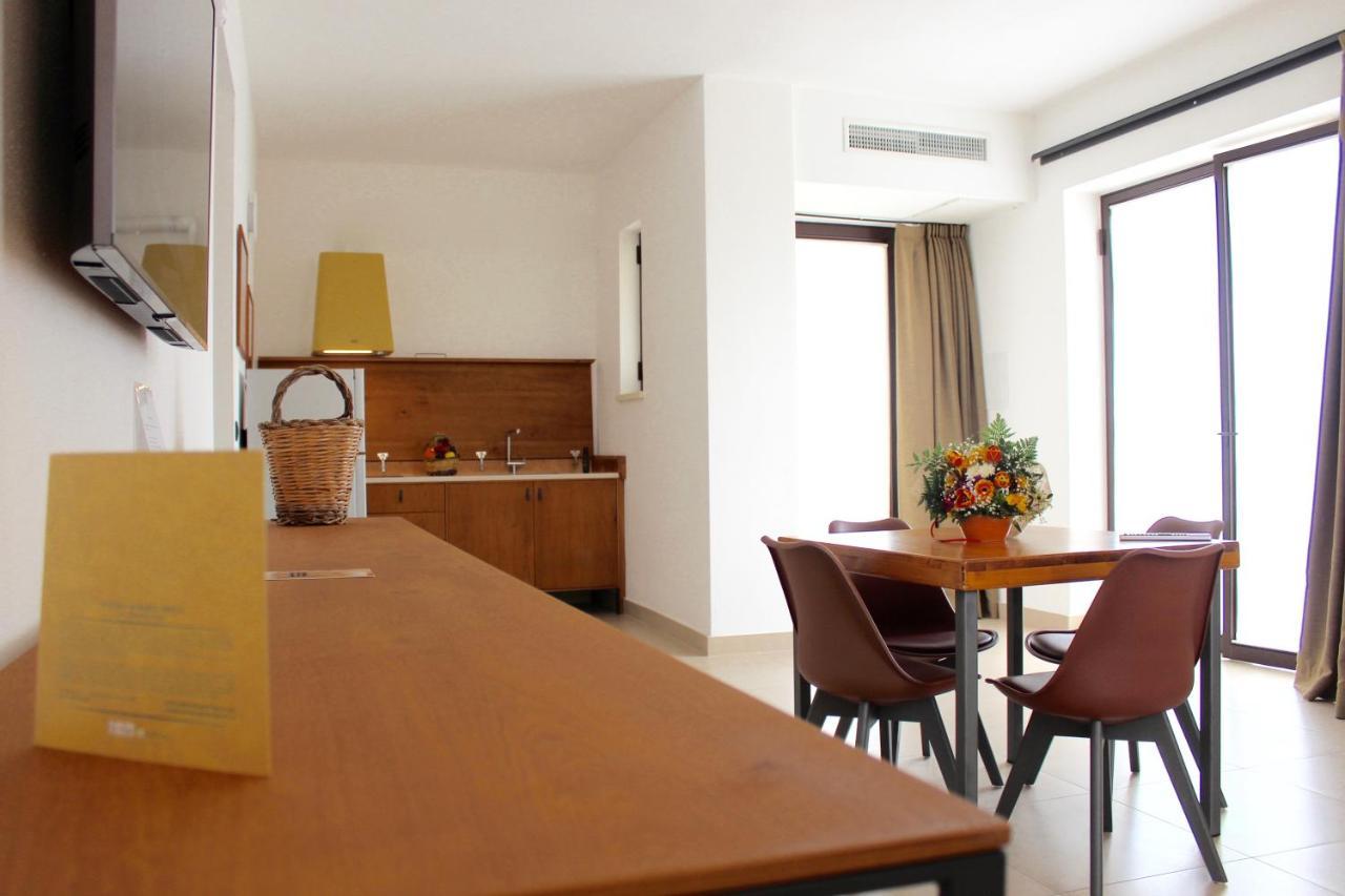 Masseria Rifisa Agriresort Caprarica di Lecce Экстерьер фото
